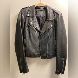 Gorgeous Zara real leather jacket